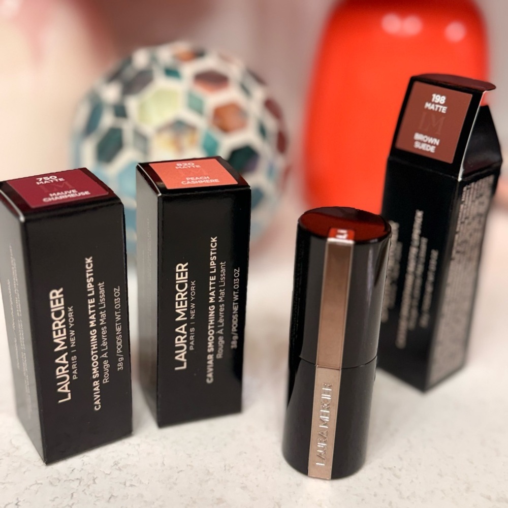 Laura Mercier Caviar Smoothing Matte Lipstick Bundle | New in Box